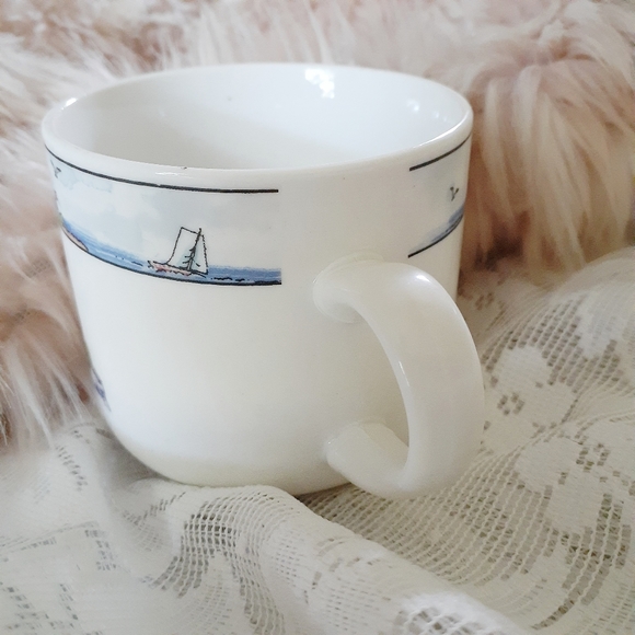 VTG Totally Today Coastal Lighthouse Coffee Mug - Picture 7 of 12